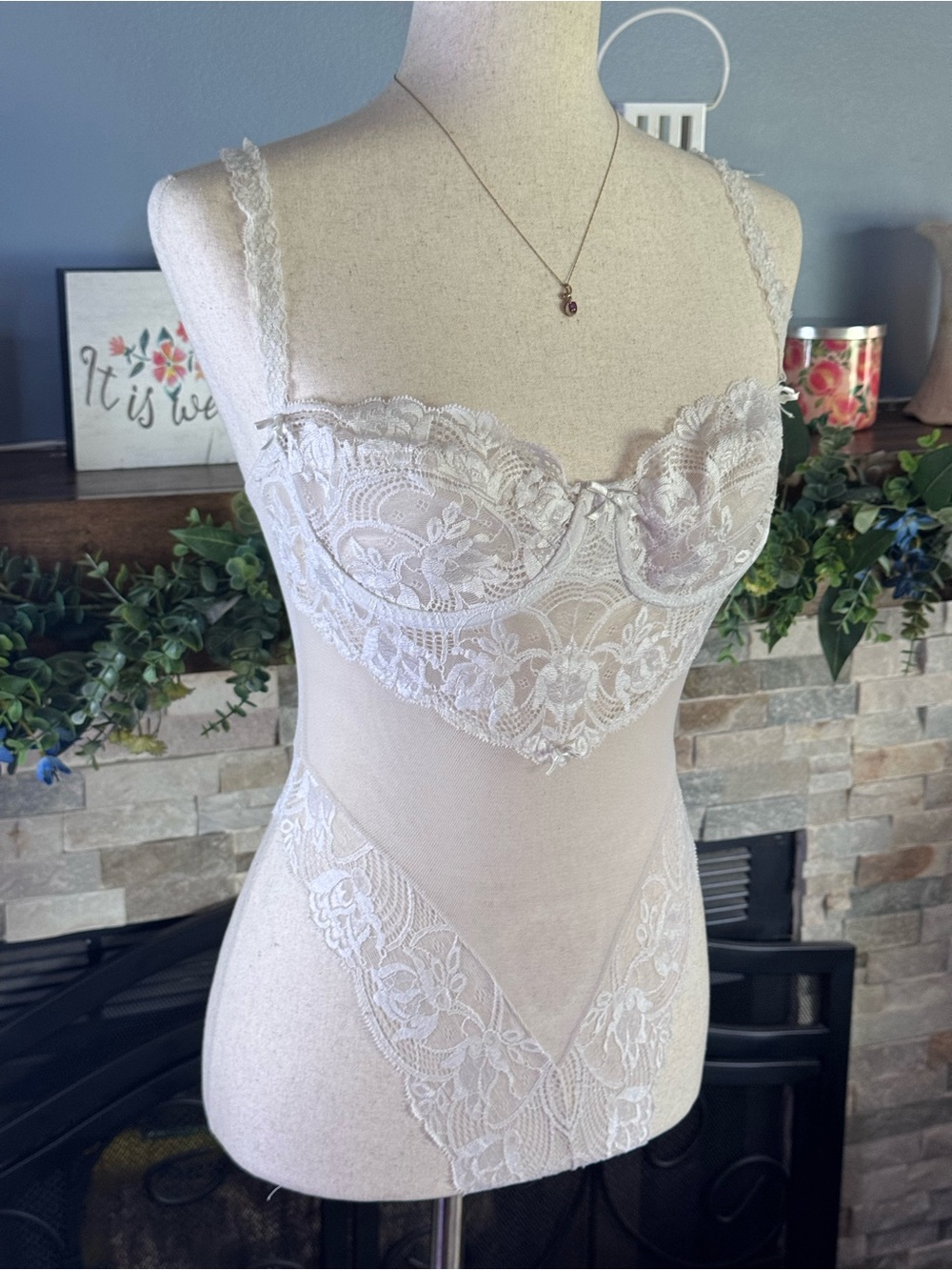 Vintage Victoria's Secret Gold Label White Lace Teddy Bodysuit 34C 80s - Picture 10 of 16
